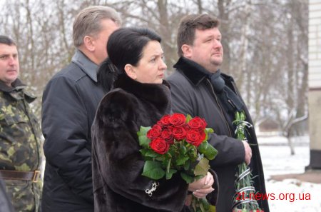 Житомиряни попрощалися зі старшиною Віталієм Мазуром