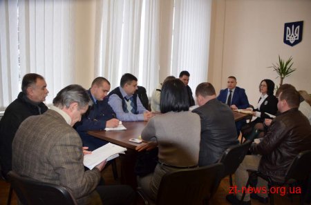 У Житомирі обговорили шляхи впорядкування та легалізації роботи таксі