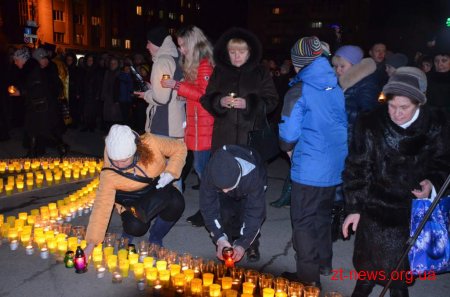 Близько тисячі вірян різних конфесій спільно молилися за Небесну Сотню
