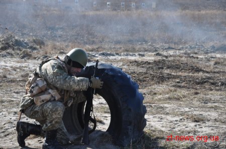Вперше за весь період часткової мобілізації під Житомиром бійці стрибали з парашутом