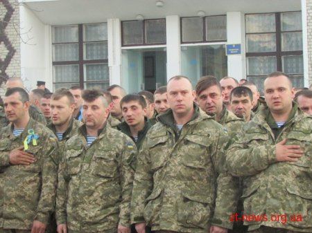 До Житомира зі сходу повернулись бійці 95-ї бригади, мобілізовані рік тому