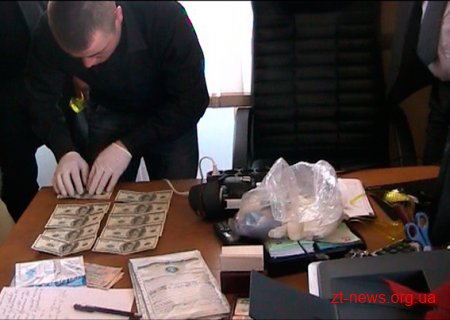 На Житомирщині затримали суддю хабарника