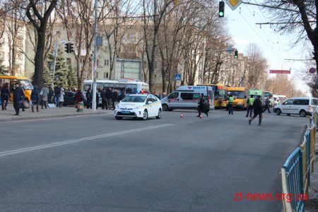 У Житомирі правоохоронці перевірили виявлену підозрілу валізу