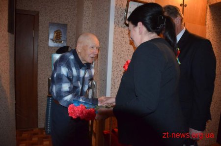 Керівництво міста відвідало ветеранів Другої світової війни
