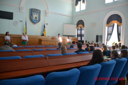 Керівництво міста зустрілося з випускниками