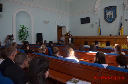 Керівництво міста зустрілося з випускниками