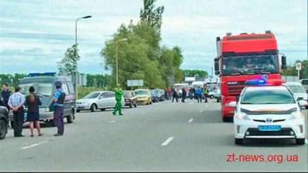 Житомирська міліція перевірила підозрілий автомобіль під Житомиром