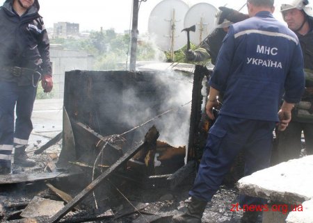 На вулиці Хлібній в Житомирі горів дах 5-поверхового будинку