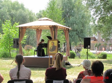 У Замку Радомисль відбувся міжнародний фестиваль "Музика Фридерика Шопена під відкритим небом"