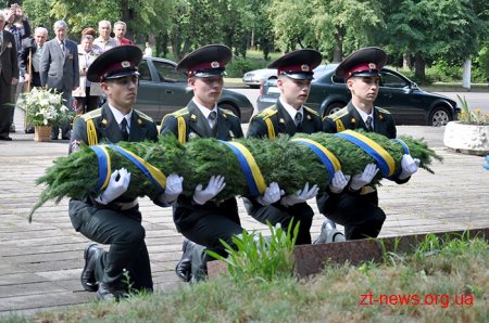 У Житомирі пройшов мітинг біля пам’ятника «Жертвам фашизму»