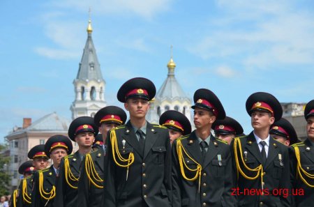У Житомирі відбувся традиційний випускний бал