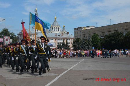У Житомирі відбувся традиційний випускний бал