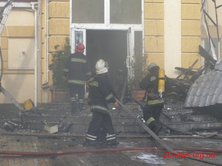У Житомирі вогнеборцями ліквідовано пожежу у готельному комплексі «RELAX»