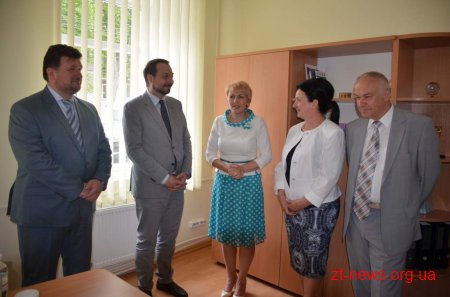 У Житомирі розпочав свою роботу центр з надання безоплатної правової допомоги