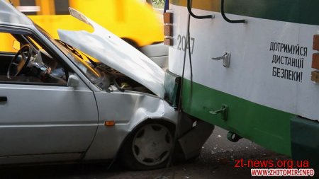У Житомирі Таврія "наздогнала" тролейбус