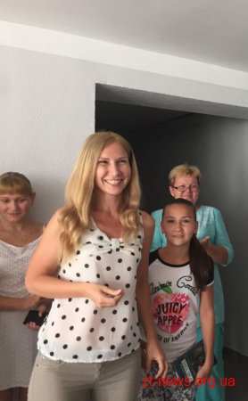 4 родини переселенців тепер житимуть у нових кімнатах готелю «Житомир»