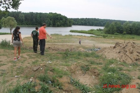 Відбулося виїзне засідання щодо незаконного видобутку піску на території Житомирського району