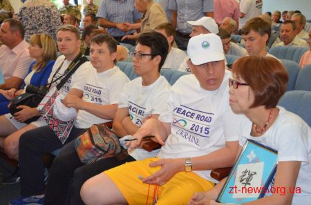 Житомир зустрів міжнародний автопробіг «Шосе Миру»