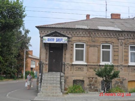 Бердичівські правоохоронці розшукують вінничанина, який нашахраював 70 тис гривень на вікнах