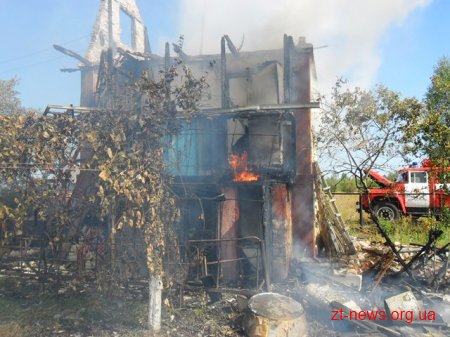 У Коростені вогнеборці ліквідували загоряння дачного будинку