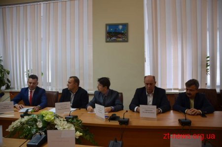 В.о.міського голови Любов Цимбалюк отримала Паспорт інвестиційної привабливості Житомира