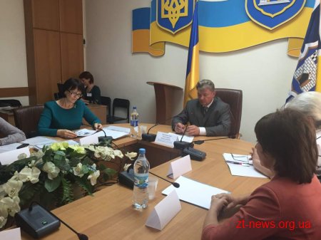 У Житомирі ділилися досвідом, як надавати ефективну соціальну допомогу