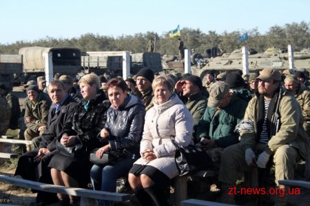 Житомирські поштовики відзначили професійне свято з військовими