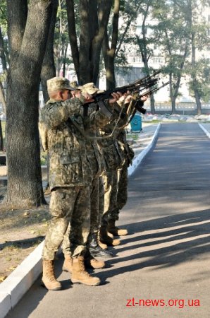 У Житомирi вшанували загиблих бiйцiв