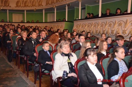Обдаровані учні Житомира отримали стипендії міського голови