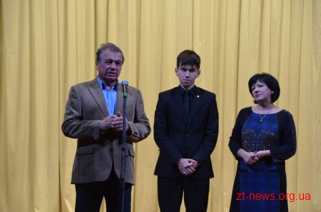 Обдаровані учні Житомира отримали стипендії міського голови