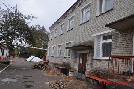 Керівник області без попередження перевірив хід виконання робіт з утеплення садочка