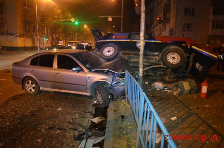 У Житомирі у ДТП постраждали 3 міліціонера та пішохід