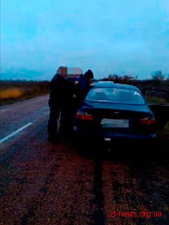 На Житомирщині правоохоронці затримали сільського голову за хабар у 48 тисяч гривень