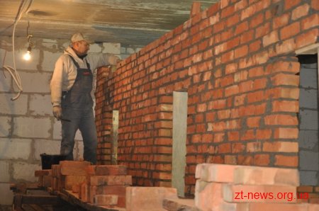 У Черняхові триває будівництво школи на 864 учні