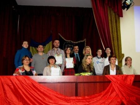 1 грудня відзначається Всесвітній день боротьби зі СНІДом