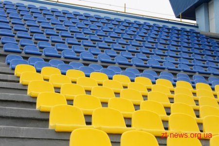 Керівник області оглянув, як проходить реконструкція Житомирського центрального стадіону «Полісся»
