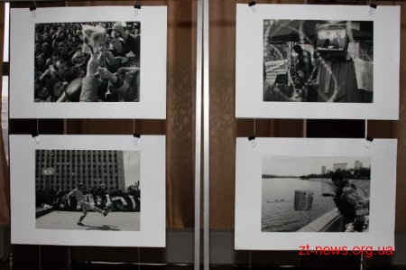 У Житомирі проводиться фотовиставка «Обличчя війни»