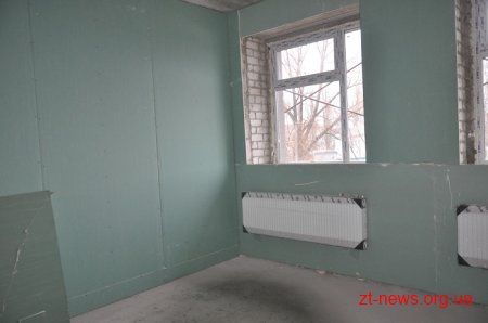Голова ОДА оглянув будівництво школи в Черняхові