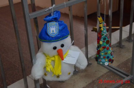 У Житомирі відкрилася виставка дитячих новорічних прикрас