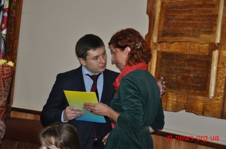 Керівник області вручив ще 12 ордерів на квартири