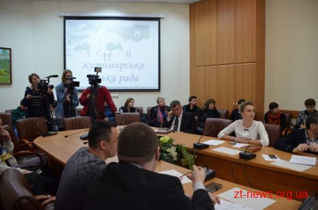 У Житомирі власники квартир новобудови в парку отримали адресу