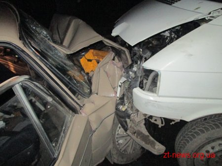 У Бердичеві поліція шукає водія "Фольксвагена", який пішки втік з місця ДТП