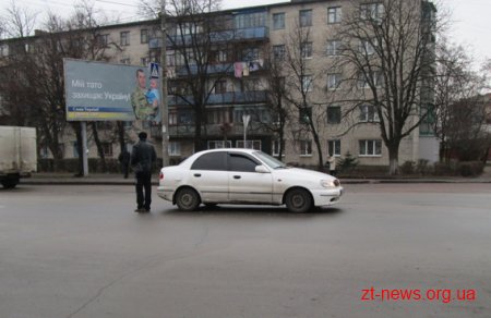 На Житомирщині під колесами авто загинуло двоє пішоходів