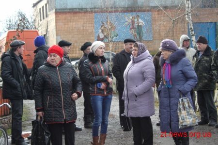 На Житомирщині люди занепокоєні тим, що до ракетних шахт зачастили шукачі металу