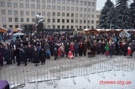 Молитвою на майдані ім.С.П.Корольова житомиряни відзначили Різдво Христове