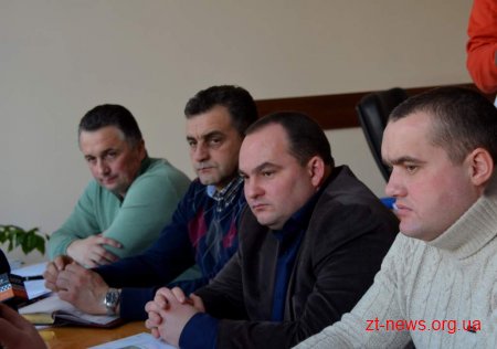 Міська влада та служби таксі напрацьовують план впорядкування роботи таксі у місті Житомирі