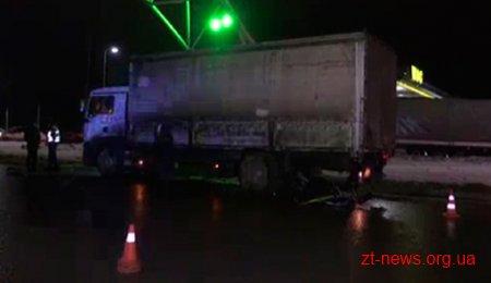 На Житомирщині "Ауді" зіштовхнулася з фурою
