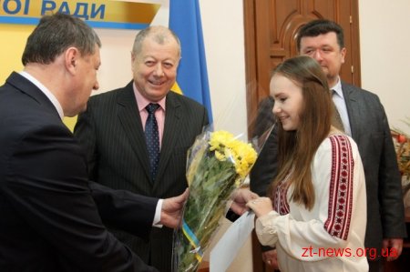 У Житомирі вручили перші паспорти у вигляді id-картки