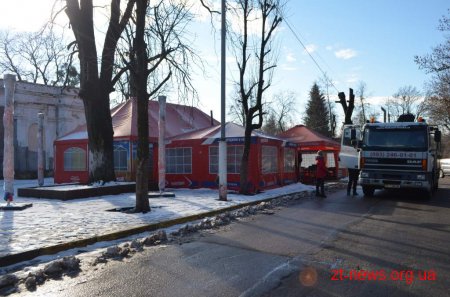 У Житомирі продовжується робота із демонтажу незаконно встановлених тимчасових споруд