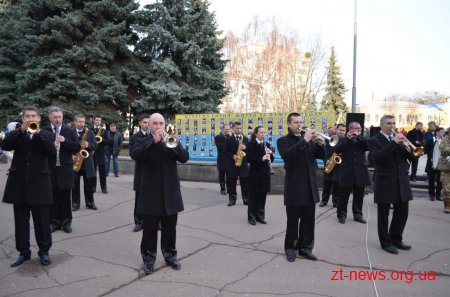 Житомиряни заспівали Державний гімн разом